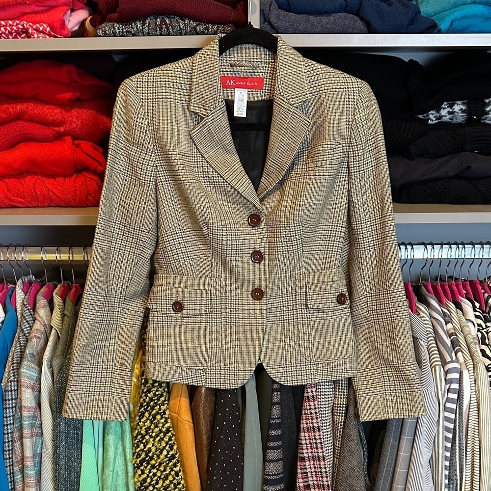 Anne Klein tan/gray/purple plaid 2 pocket 3 button closure back slit blazer 4P